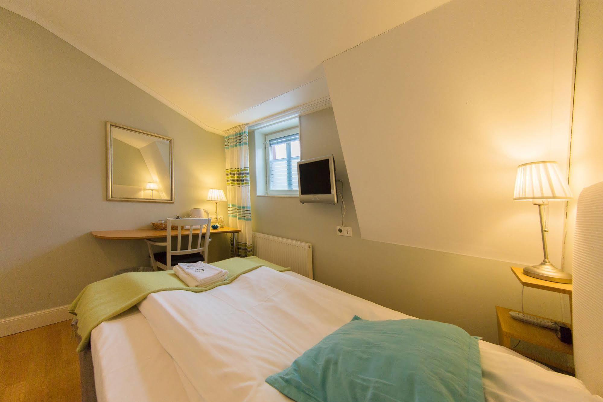 Hotell Pilen 우메오 외부 사진